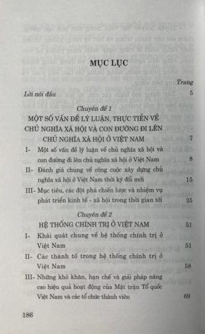 Tài liệu bồi dưỡng lý luận chính trị và nghiệp vụ cho cán bộ Hội Nông dân ở cơ sở